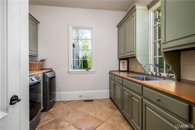 Serene, private, and designed to capture the beauty of Lake - photo 50