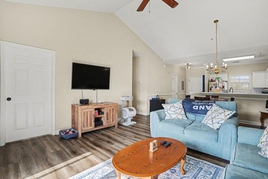 Welcome to your beautiful 2 bedroom, 2 bath spacious condo - photo 7