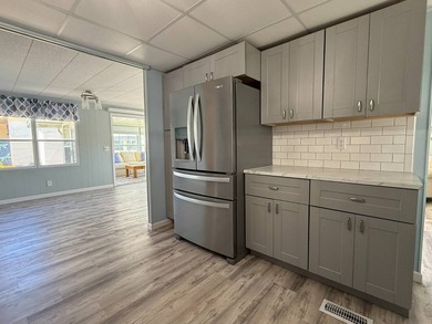 Discover the perfect blend of comfort, style, and Florida - photo 8