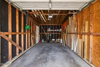 Welcome to 928 Courthouse Rd., Unit 22 in Gulfport! This - photo 30