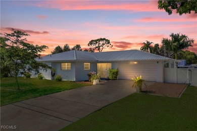 Caloosahatchee River Home Sale Pending in Fort Myers Florida