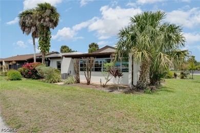 Welcome to this beautifully maintained attached villa in - photo 5