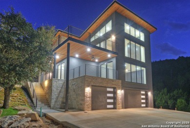 Canyon Lake Home For Sale in Canyon Lake Texas