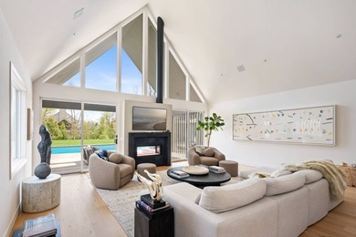 Originally conceived as the Laguna Project, 9 Margarets is an - photo 4