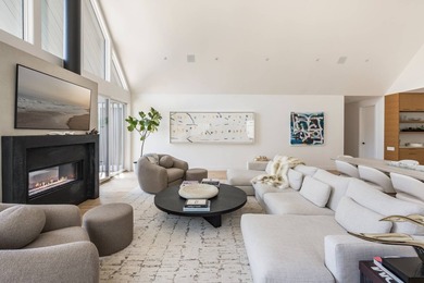 Originally conceived as the Laguna Project, 9 Margarets is an - photo 5