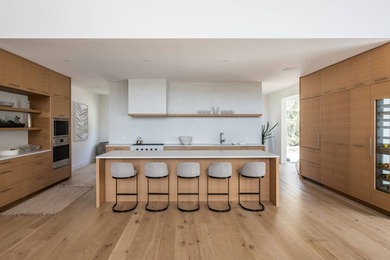 Originally conceived as the Laguna Project, 9 Margarets is an - photo 7