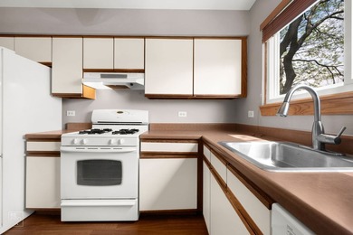 Great opportunity to own in the popular Spring Lake Community! - photo 4