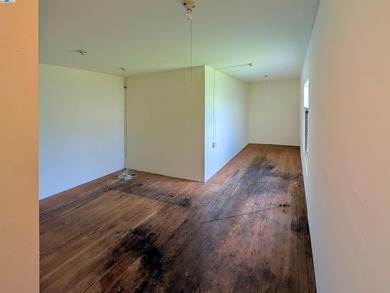 Dimond District Dream! 7,000 square feet ready to be transformed - photo 8