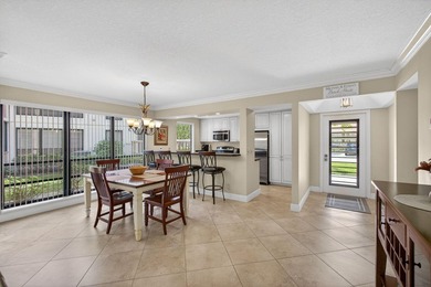 Beautifully maintained 2-bedroom, 2-bath first-floor corner - photo 8