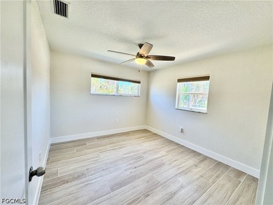 Pirate Harbor ! Beautifully remodeled 3-bedroom, 2-bath - photo 14