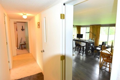 Waterfront living on Trestle Works Bay with a true fish-spawning - photo 16
