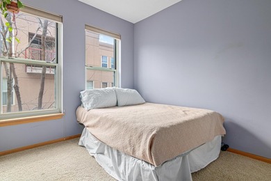 Experience elevated North Loop living in this stunning top-floor - photo 17