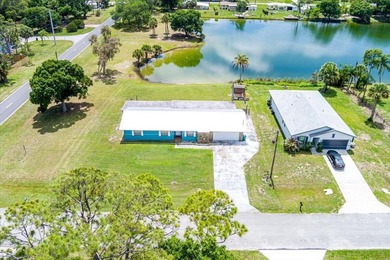 Spacious CBS lakefront home on a desirable corner lot! This - photo 9