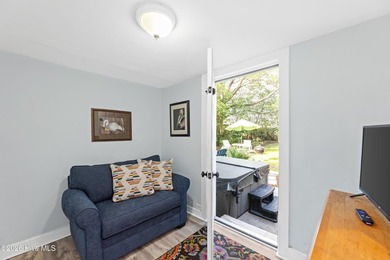 Profitable short term rental/  that stays rented!! Nestled in - photo 22