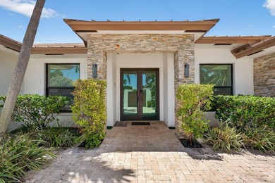 Stunning modern home in prestigious Coral Ridge Country Club! - photo 2