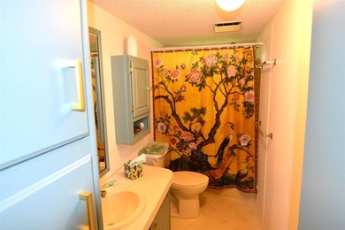 Waterfront living on Trestle Works Bay with a true fish-spawning - photo 23