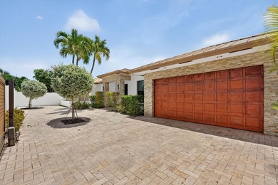 Stunning modern home in prestigious Coral Ridge Country Club! - photo 4