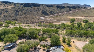 Welcome to this charming tri-level home nestled in a peaceful - photo 31