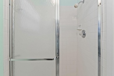 Beautiful second floor end unit located in the guard gated High - photo 16