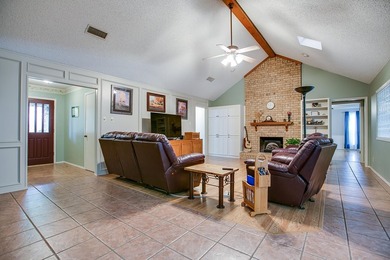 WOW!!! Spacious 4BR/2BA home located on a beautiful tree lined - photo 16
