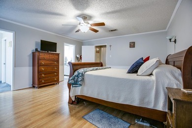 WOW!!! Spacious 4BR/2BA home located on a beautiful tree lined - photo 20