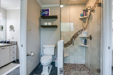 WOW!!! Spacious 4BR/2BA home located on a beautiful tree lined - photo 23