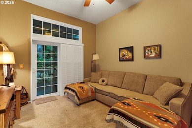 Custom built single level home with vaulted ceilings, gas - photo 25