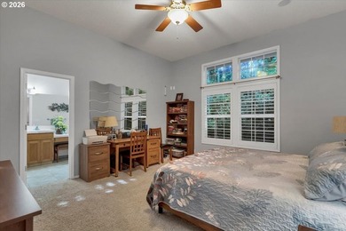 Custom built single level home with vaulted ceilings, gas - photo 27