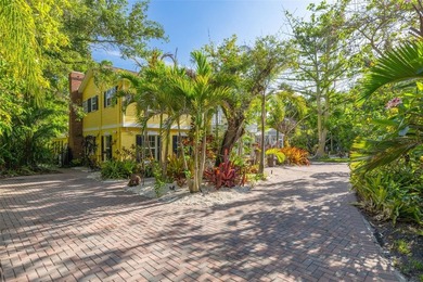 Welcome to the highly desirable Spanish Trails neighborhood - photo 3