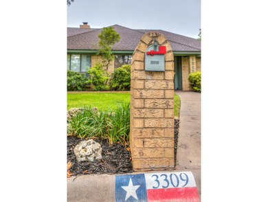 WOW!!! Spacious 4BR/2BA home located on a beautiful tree lined - photo 38