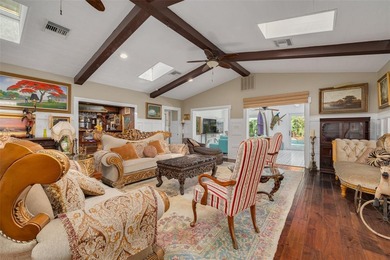 Welcome to the highly desirable Spanish Trails neighborhood - photo 10