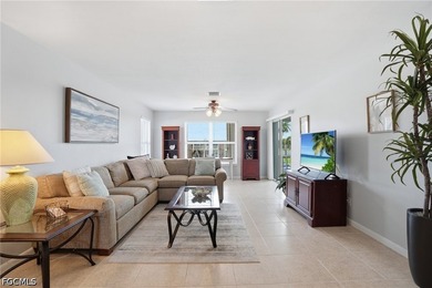 Sun-drenched, waterfront-inspired living meets the vibrant - photo 8
