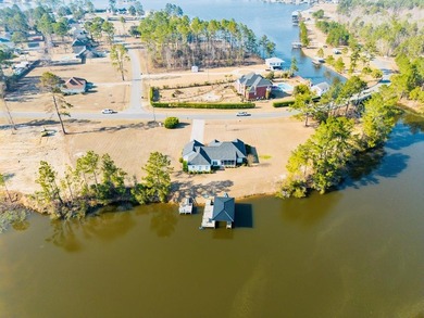 Welcome to your private lakefront retreat in Baymeadows Estates! - photo 4