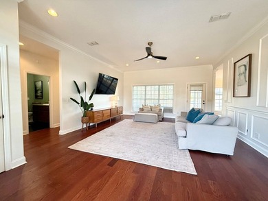 Welcome to your private lakefront retreat in Baymeadows Estates! - photo 6