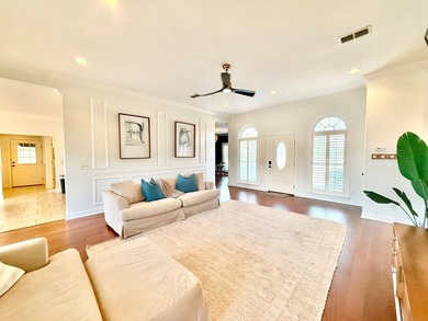 Welcome to your private lakefront retreat in Baymeadows Estates! - photo 7
