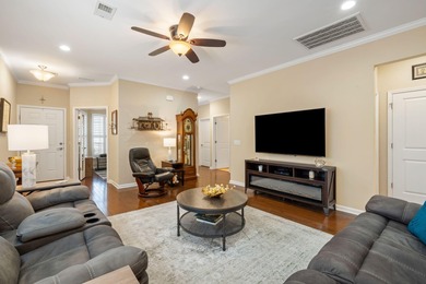 Heading into a private cul-de-sac, and backing up to a