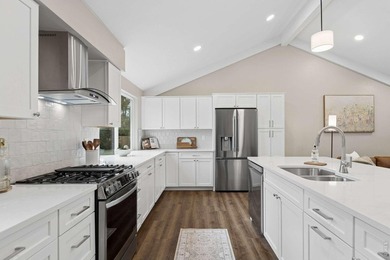 Mountain Views! LOW TAXES, NO HOA! Come in and experience this - photo 12