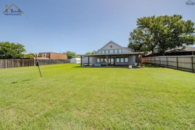 Unique modern lakefront home featuring 3 bedrooms, 2 full baths - photo 18