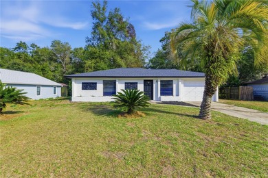 Bonable Lake Home For Sale in Dunnellon Florida
