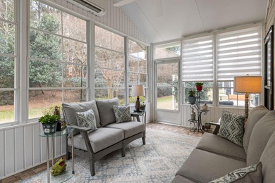 Heading into a private cul-de-sac, and backing up to a