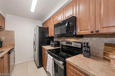 Welcome to 9380 Lennex Lane, Unit 701 - a charming 1-bedroom - photo 8