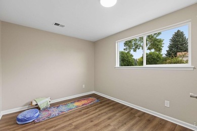 Mountain Views! LOW TAXES, NO HOA! Come in and experience this - photo 29