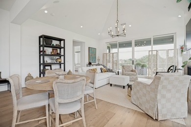 Barely lived in and impeccably maintained, this exceptional - photo 8