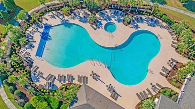 Heading into a private cul-de-sac, and backing up to a