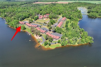 This is a first level, rare and highly desirable 3 bedroom unit - photo 2