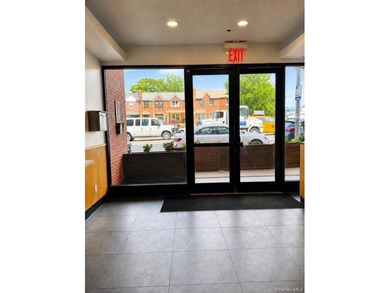 Welcome to this newly available 2-bedroom, 2-bathroom - photo 3