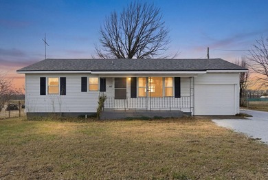 Stockton Lake Home For Sale in Aldrich Missouri