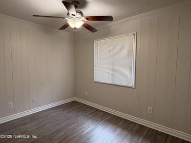 Solid opportunity on Jacksonville's Northside--this 3 bedroom, 2 - photo 8