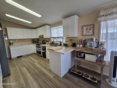 PRICED TO SELL! This is well-maintained 3-bedroom, 2-bath home - photo 10