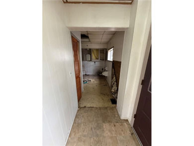 INVESTORS SPECIAL!! Welcome to 522 3rd Avenue, this 3 bedroom 2 - photo 11